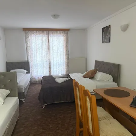 Planinska Kuca فلاسيتش