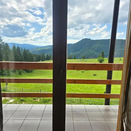 Planinska Kuca Bed & Breakfast 3*